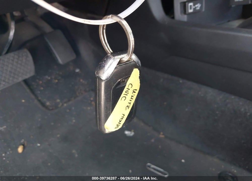2018 HONDA CIVIC VIN: 2HGFC2F77JH501421