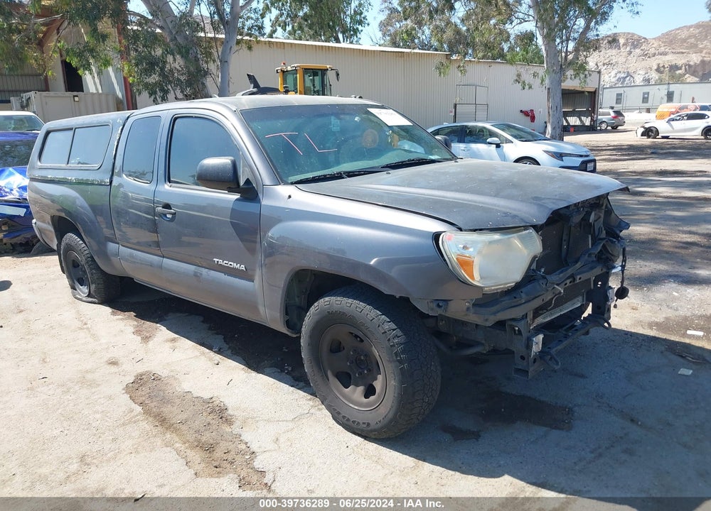 2015 TOYOTA TACOMA VIN: 5TFTX4CN8FX052113