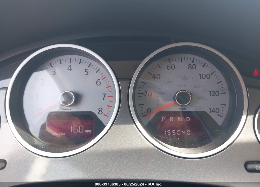 2010 VOLKSWAGEN ROUTAN VIN: 2V4RW3D13AR360581