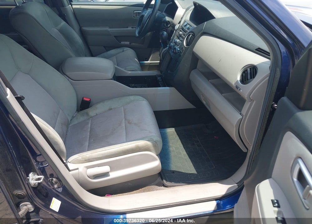 2013 HONDA PILOT EX VIN: 5FNYF4H47DB021788