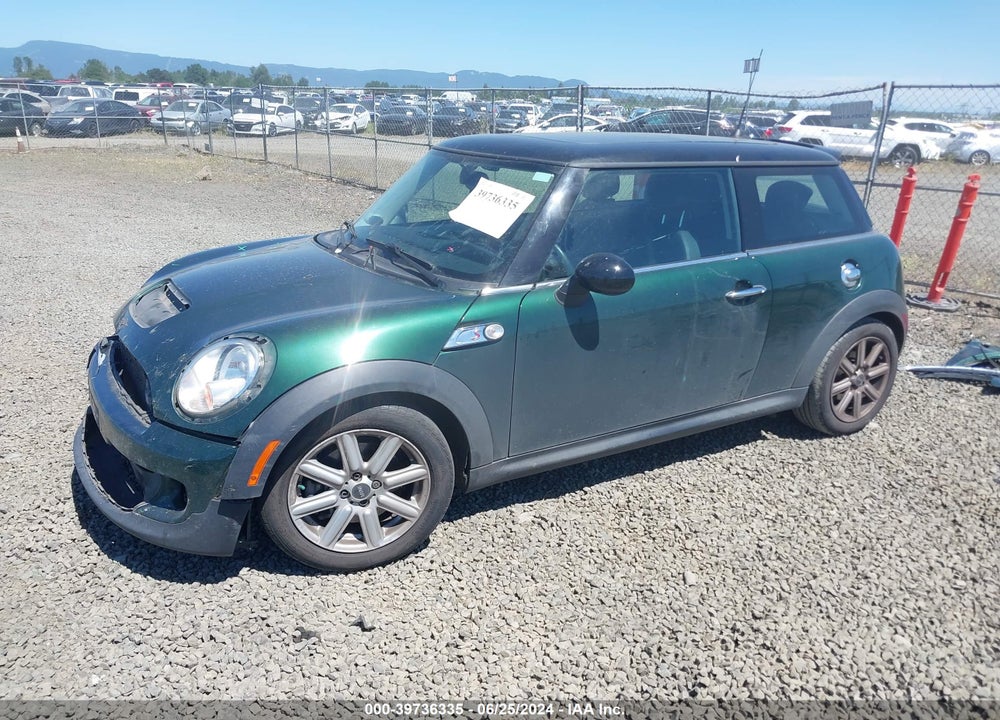 2011 MINI COOPER S VIN: WMWSV3C51BTY24932