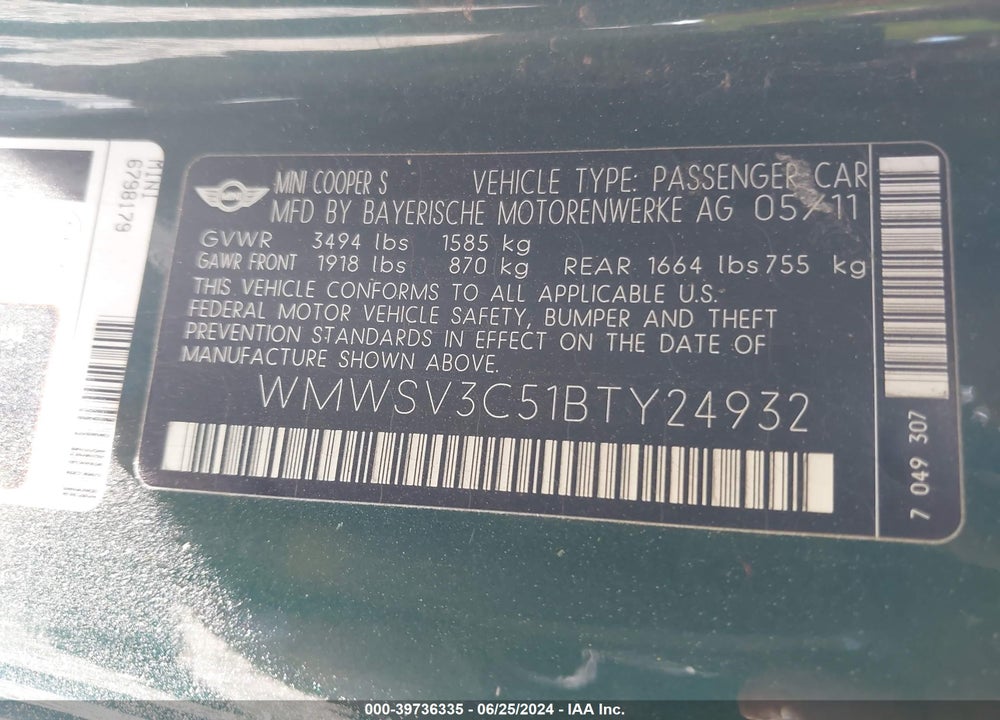 2011 MINI COOPER S VIN: WMWSV3C51BTY24932