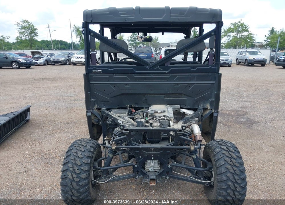 2015 POLARIS RANGER CREW 900 VIN: 3NSRUA870FG872667