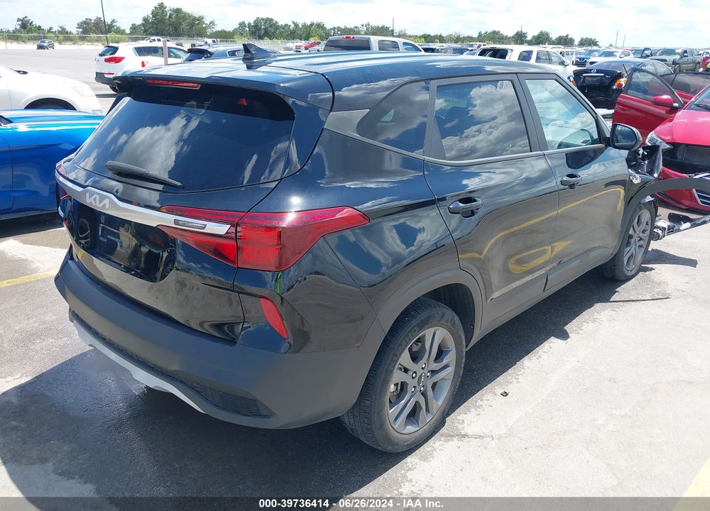 2022 KIA SELTOS LX VIN: KNDEPCAA3N7337223