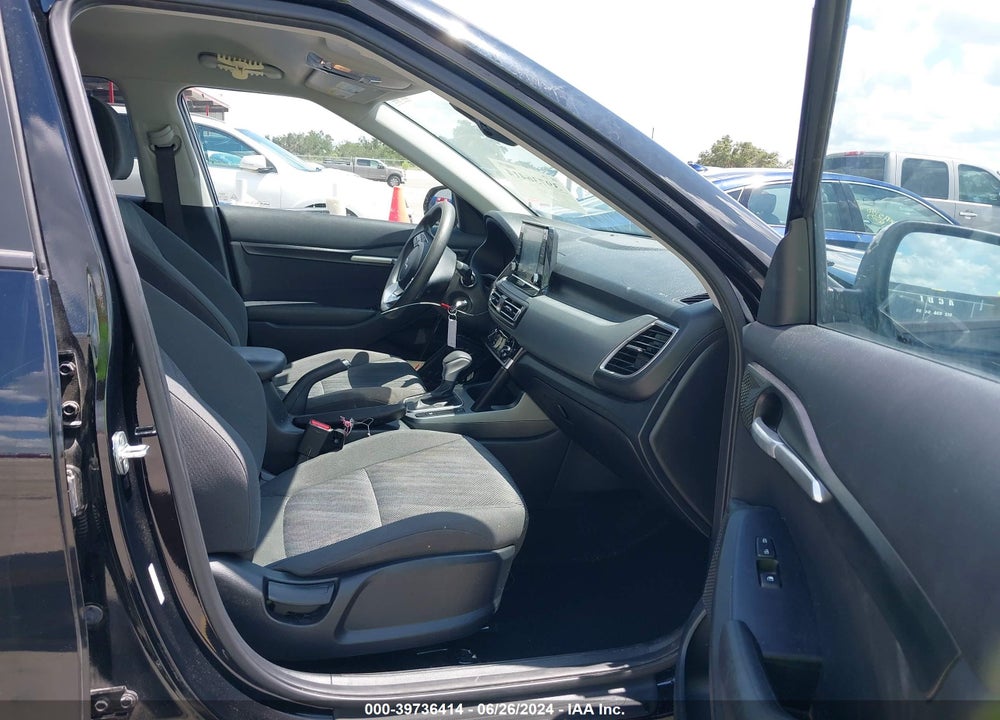 2022 KIA SELTOS LX VIN: KNDEPCAA3N7337223