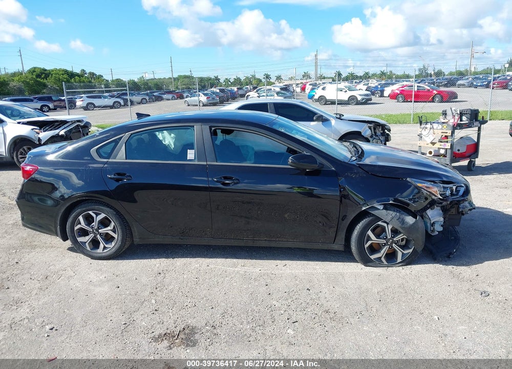 2021 KIA FORTE LXS VIN: 3KPF24AD5ME332445