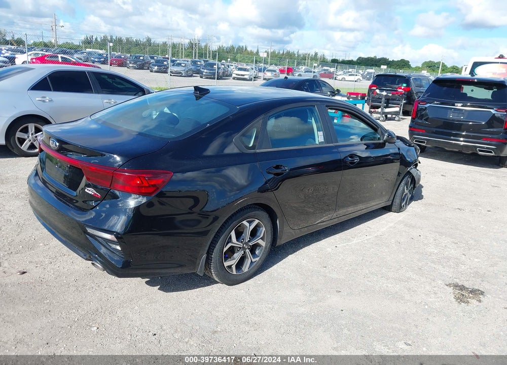 2021 KIA FORTE LXS VIN: 3KPF24AD5ME332445