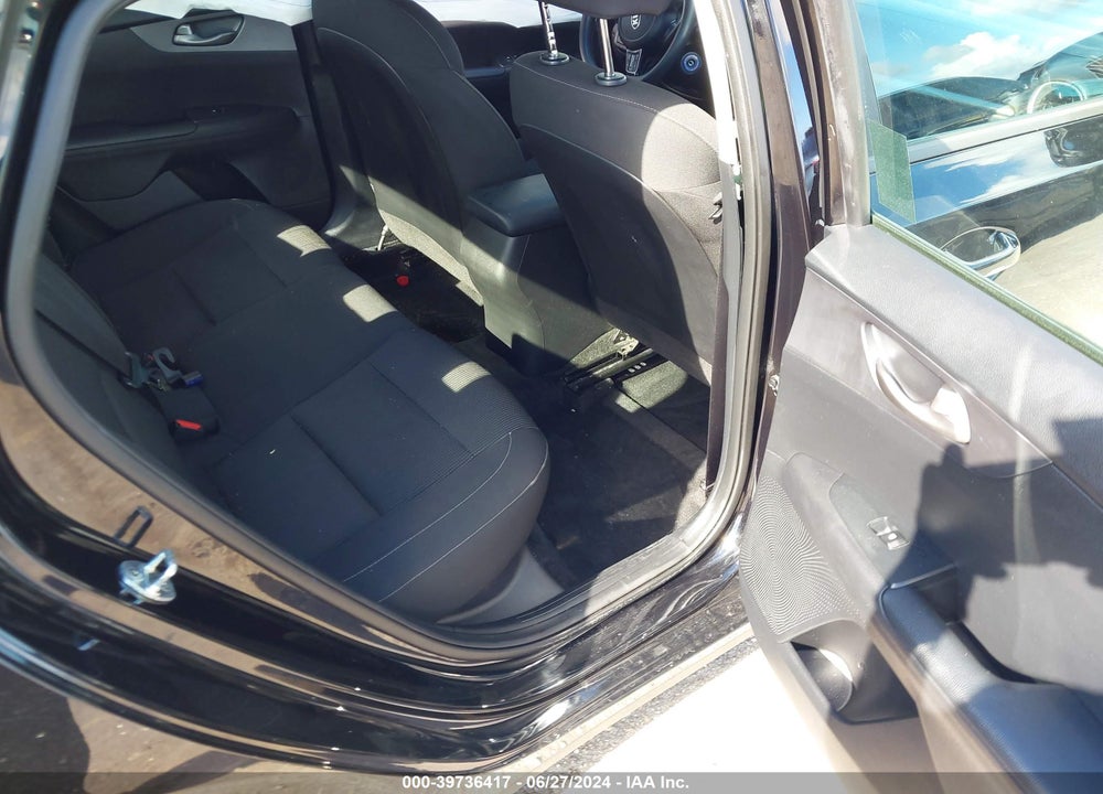 2021 KIA FORTE LXS VIN: 3KPF24AD5ME332445