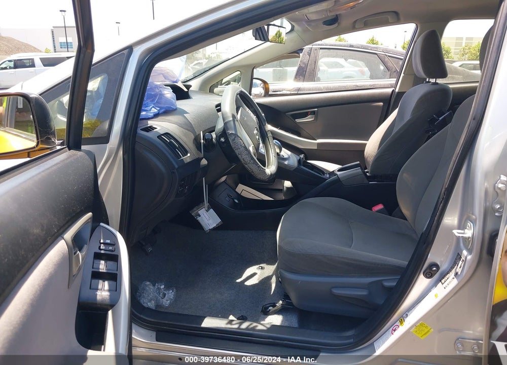 2013 TOYOTA PRIUS TWO VIN: JTDKN3DU2D5675480