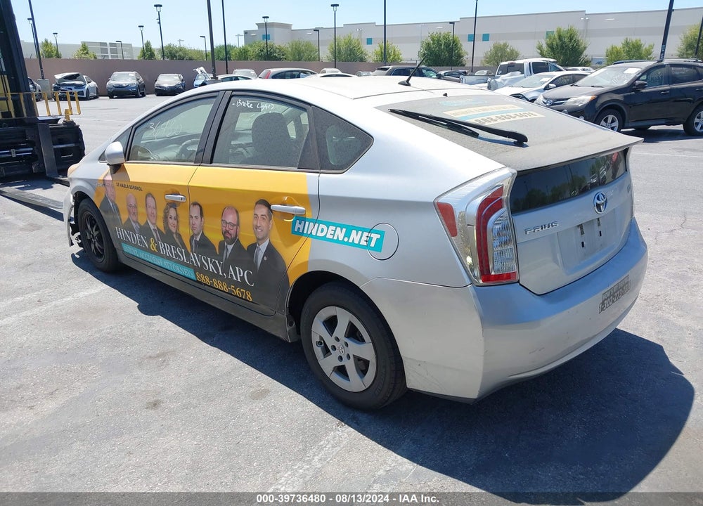 2013 TOYOTA PRIUS TWO VIN: JTDKN3DU2D5675480