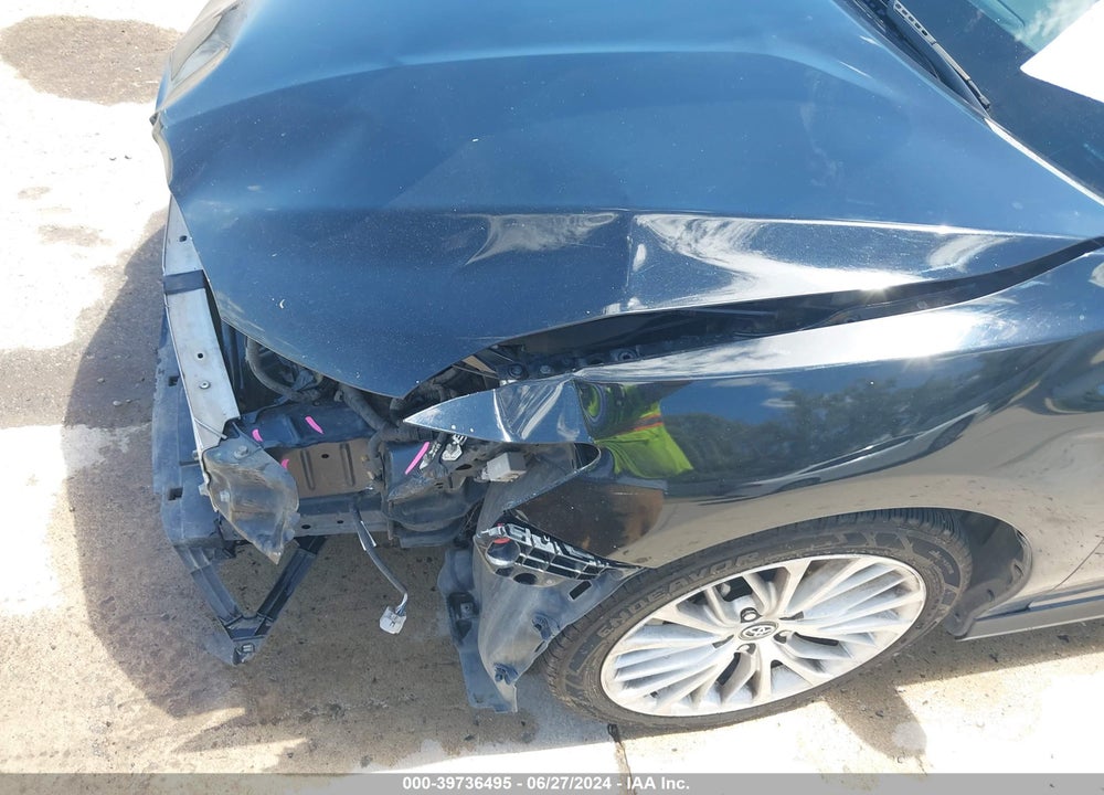 2020 TOYOTA CAMRY XLE VIN: 4T1F11AK7LU351090