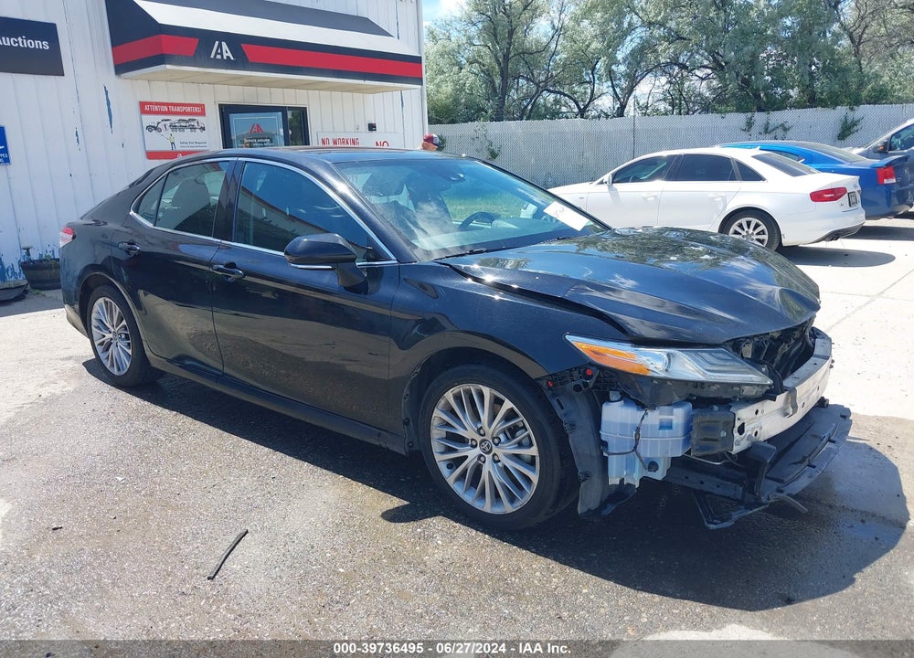 2020 TOYOTA CAMRY XLE VIN: 4T1F11AK7LU351090
