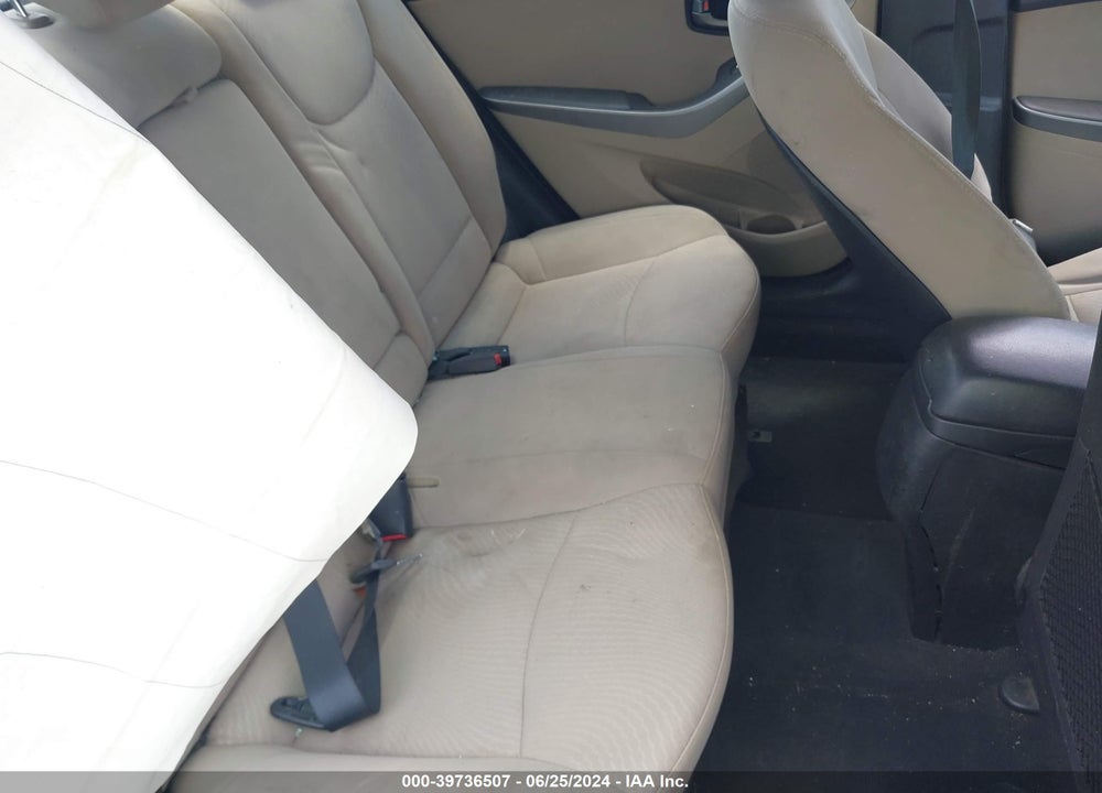 2014 HYUNDAI ELANTRA SE VIN: 5NPDH4AE9EH483154