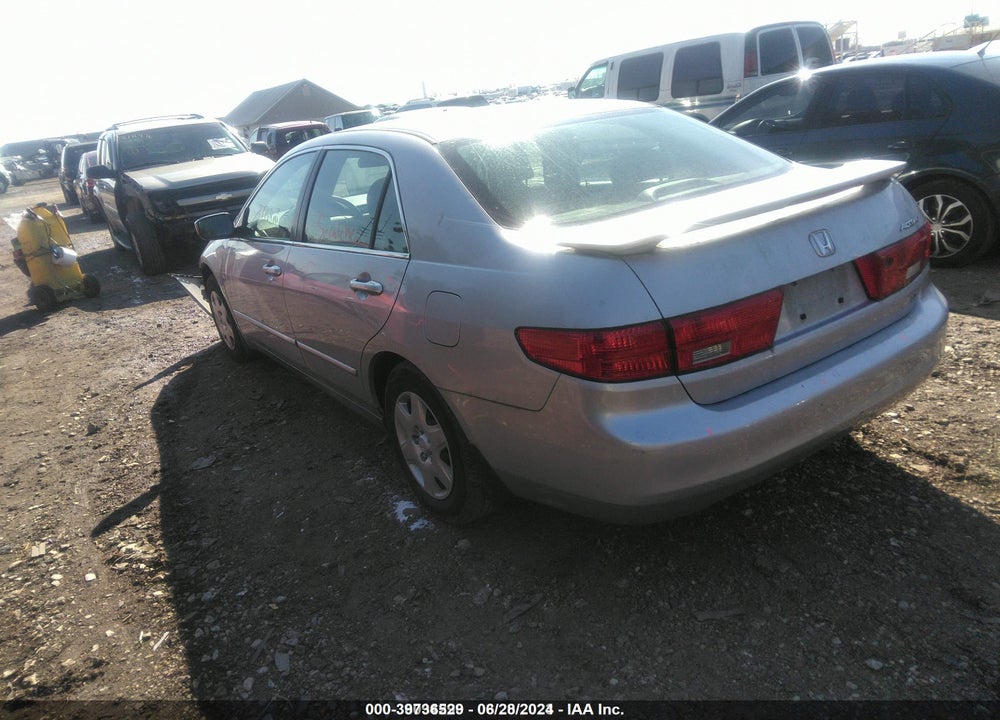 2005 HONDA ACCORD 2.4 LX VIN: 1HGCM56475A064192