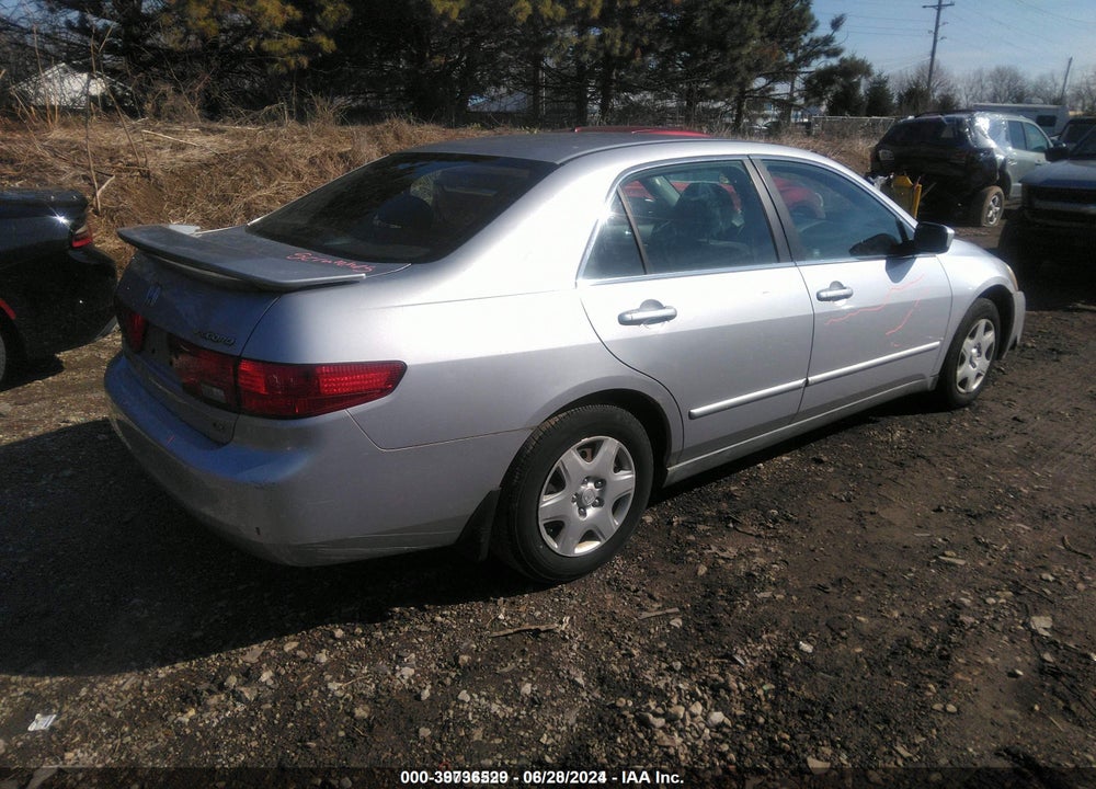 2005 HONDA ACCORD 2.4 LX VIN: 1HGCM56475A064192