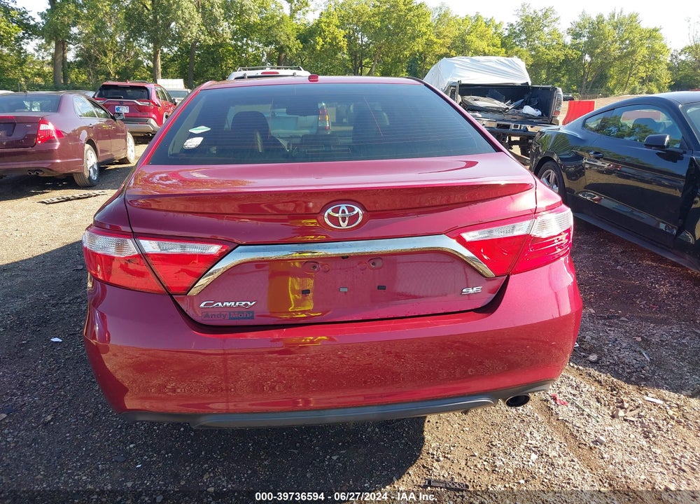 2015 TOYOTA CAMRY SE VIN: 4T1BF1FK0FU964438