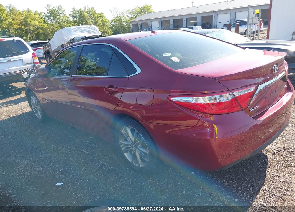 2015 TOYOTA CAMRY SE VIN: 4T1BF1FK0FU964438