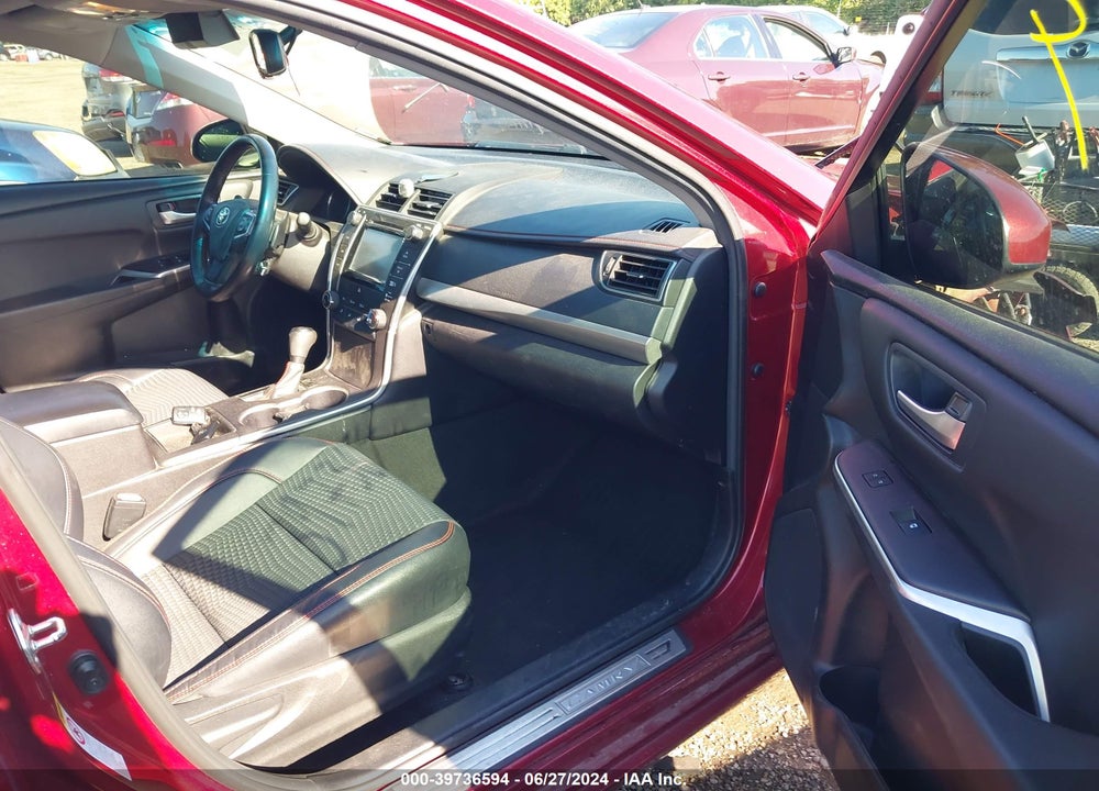 2015 TOYOTA CAMRY SE VIN: 4T1BF1FK0FU964438
