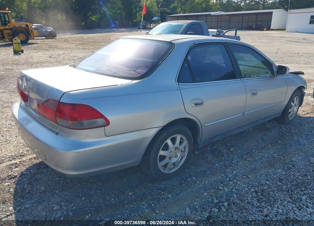 2002 HONDA ACCORD SDN SE VIN: 1HGCG56752A055617