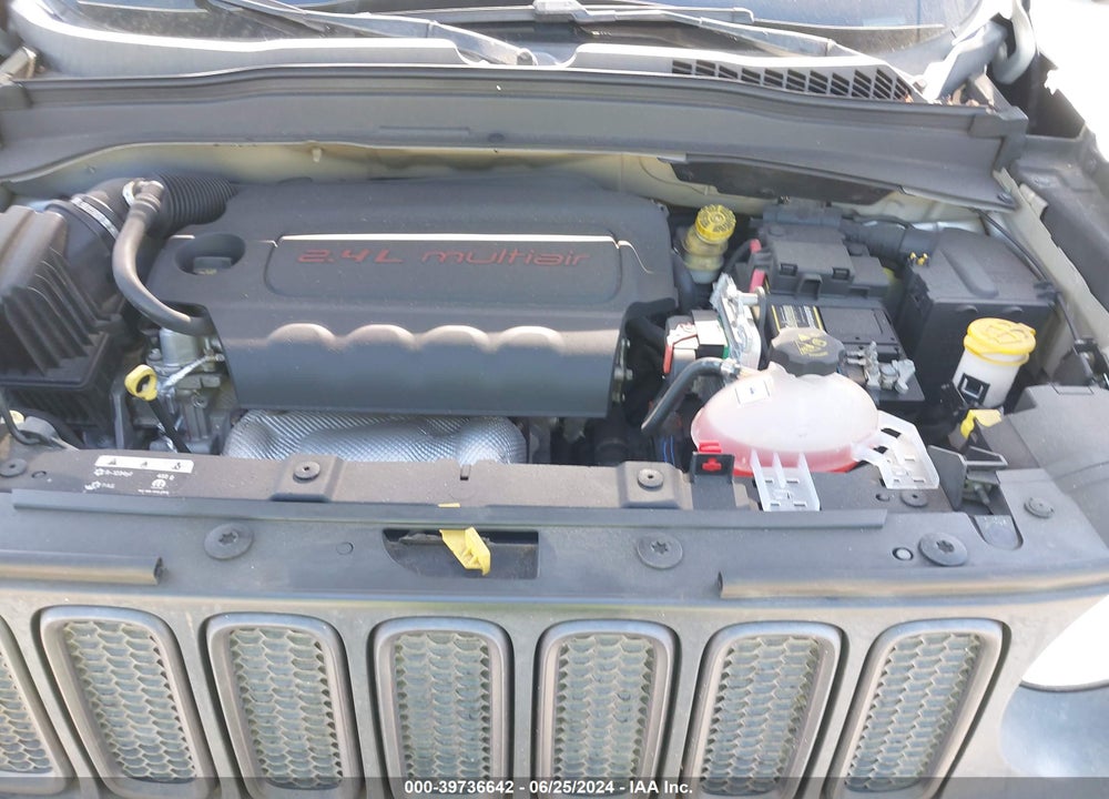 2015 JEEP RENEGADE TRAILHAWK VIN: ZACCJBCT3FPB79813