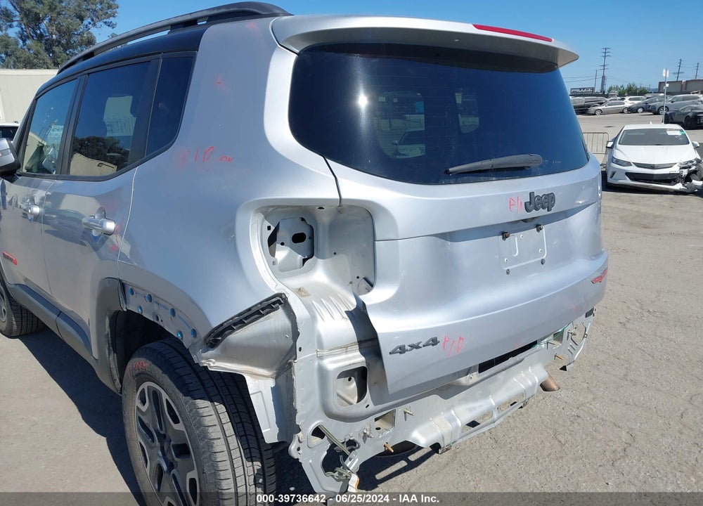 2015 JEEP RENEGADE TRAILHAWK VIN: ZACCJBCT3FPB79813