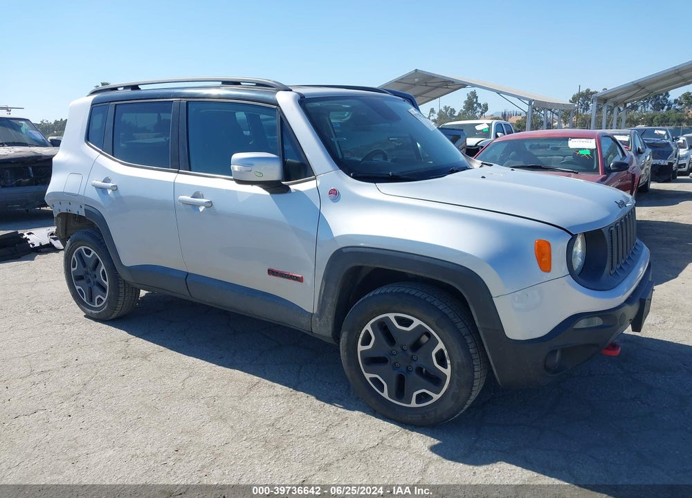 2015 JEEP RENEGADE TRAILHAWK VIN: ZACCJBCT3FPB79813