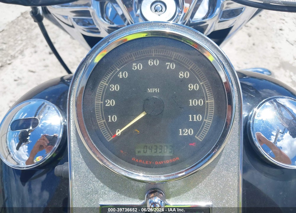2007 HARLEY-DAVIDSON FLHR VIN: 1HD1FB4137Y705502