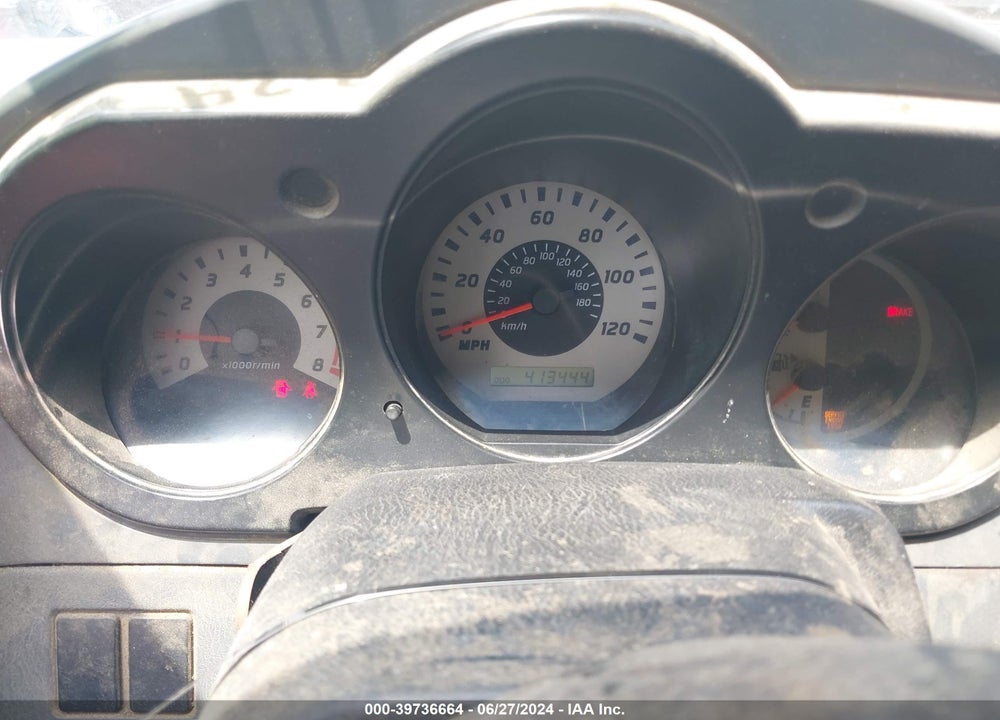 2004 NISSAN FRONTIER XE-V6 VIN: 1N6ED29Y04C453857