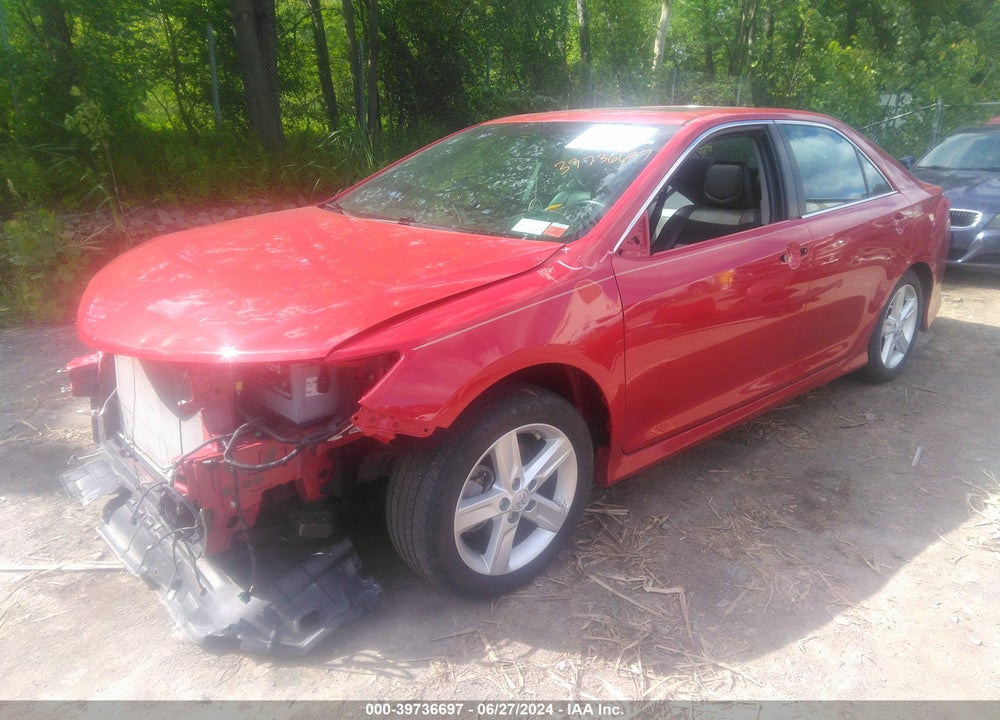 2014 TOYOTA CAMRY SE VIN: 4T1BF1FK9EU857774
