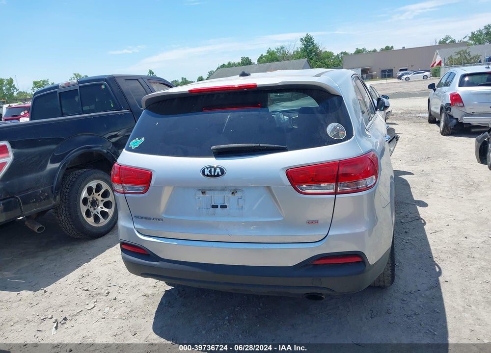 2016 KIA SORENTO 2.4L L VIN: 5XYPG4A38GG115881