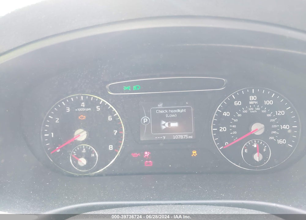 2016 KIA SORENTO 2.4L L VIN: 5XYPG4A38GG115881