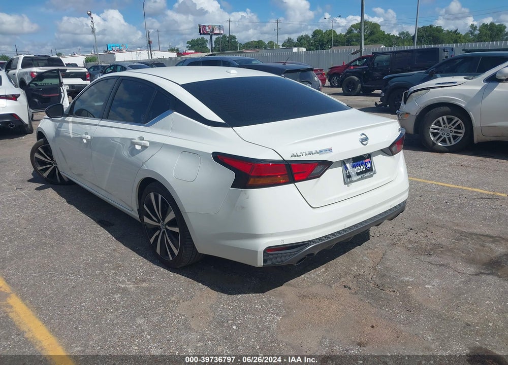 2022 NISSAN ALTIMA SR FWD VIN: 1N4BL4CV5NN389278