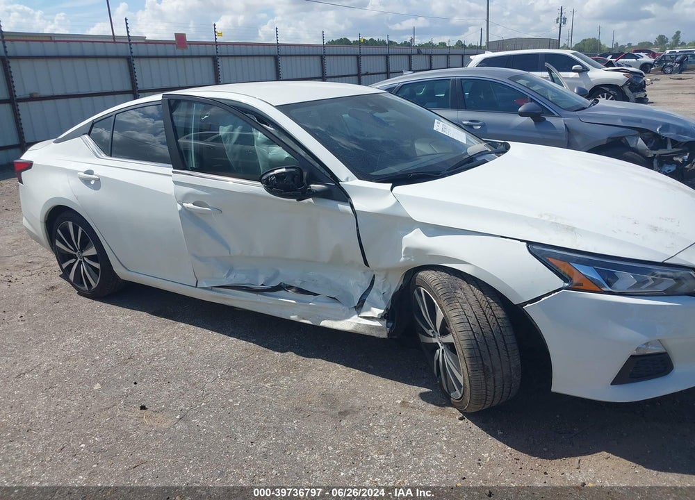 2022 NISSAN ALTIMA SR FWD VIN: 1N4BL4CV5NN389278