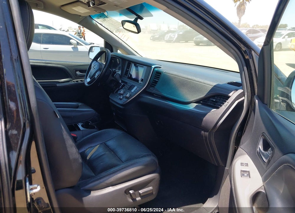 2016 TOYOTA SIENNA SE 8 PASSENGER VIN: 5TDXK3DC0GS713647