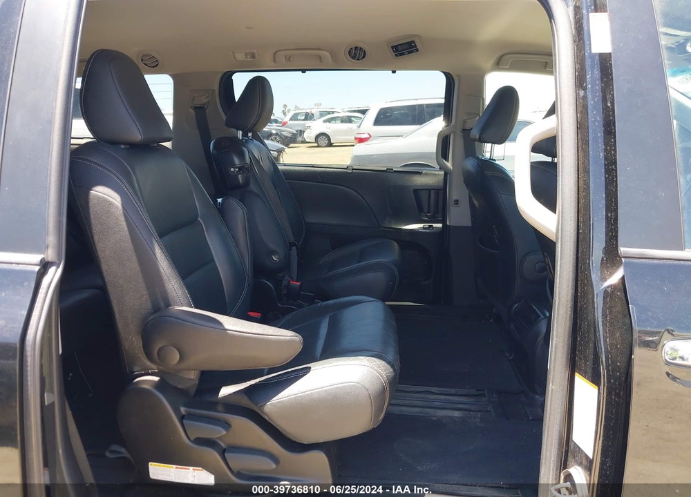 2016 TOYOTA SIENNA SE 8 PASSENGER VIN: 5TDXK3DC0GS713647