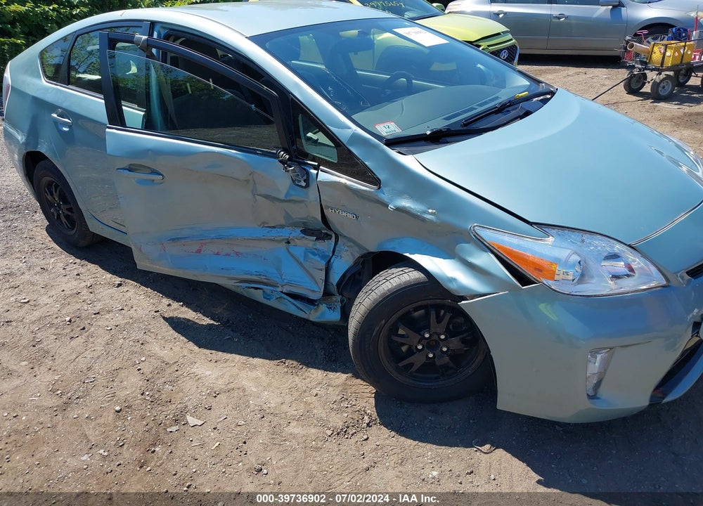 2014 TOYOTA PRIUS THREE VIN: JTDKN3DU3E1845192