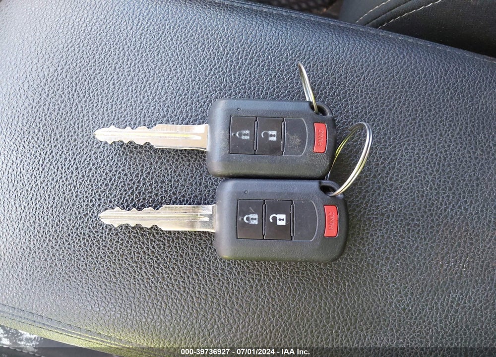2017 MITSUBISHI OUTLANDER ES VIN: JA4AZ2A36HZ000620