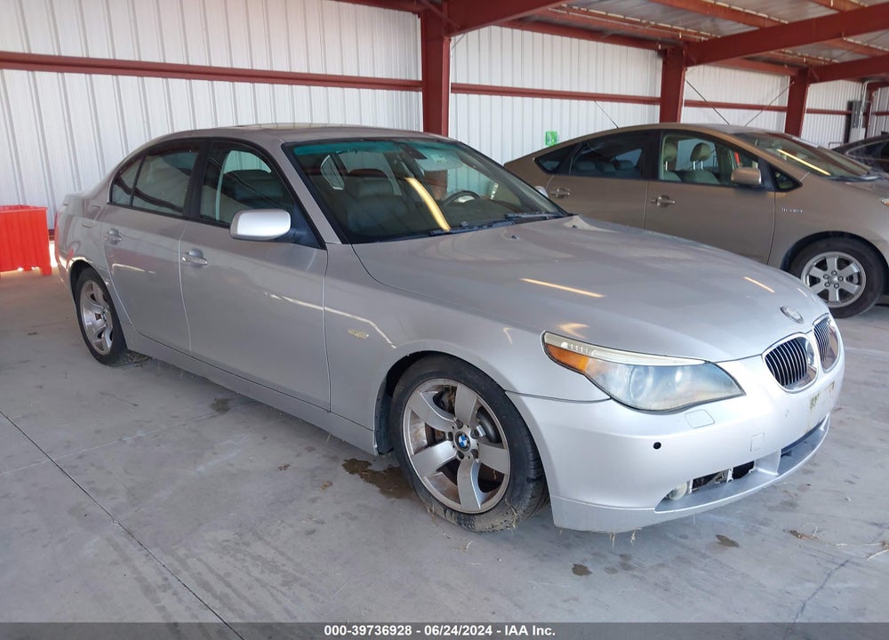 2004 BMW 545I VIN: WBANB33594B107452