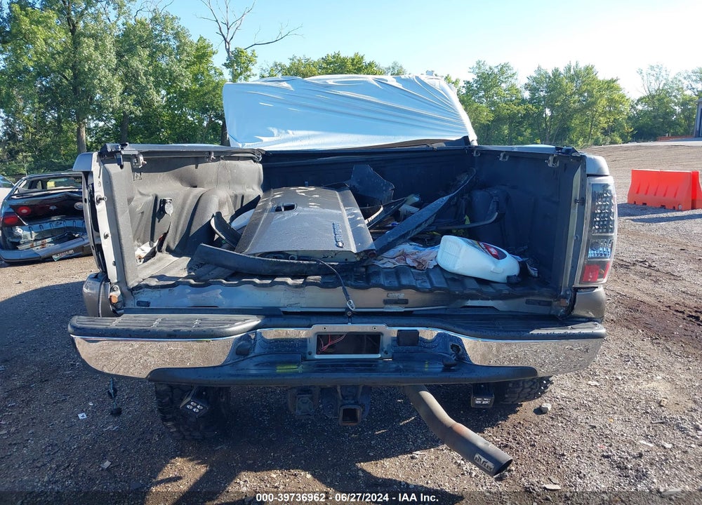 2006 CHEVROLET SILVERADO 2500HD LT1 VIN: 1GCHK23D26F188954