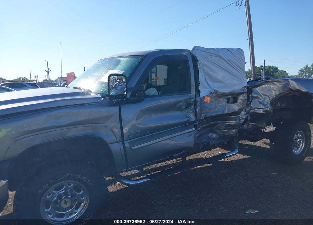 2006 CHEVROLET SILVERADO 2500HD LT1 VIN: 1GCHK23D26F188954