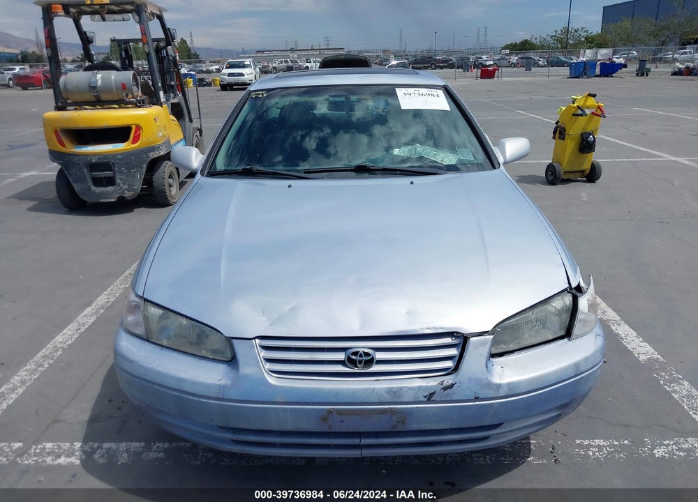 1997 TOYOTA CAMRY LE VIN: 4T1BG22K4VU054847