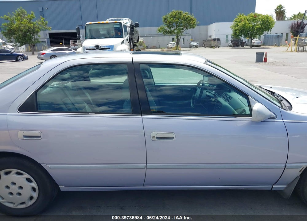 1997 TOYOTA CAMRY LE VIN: 4T1BG22K4VU054847