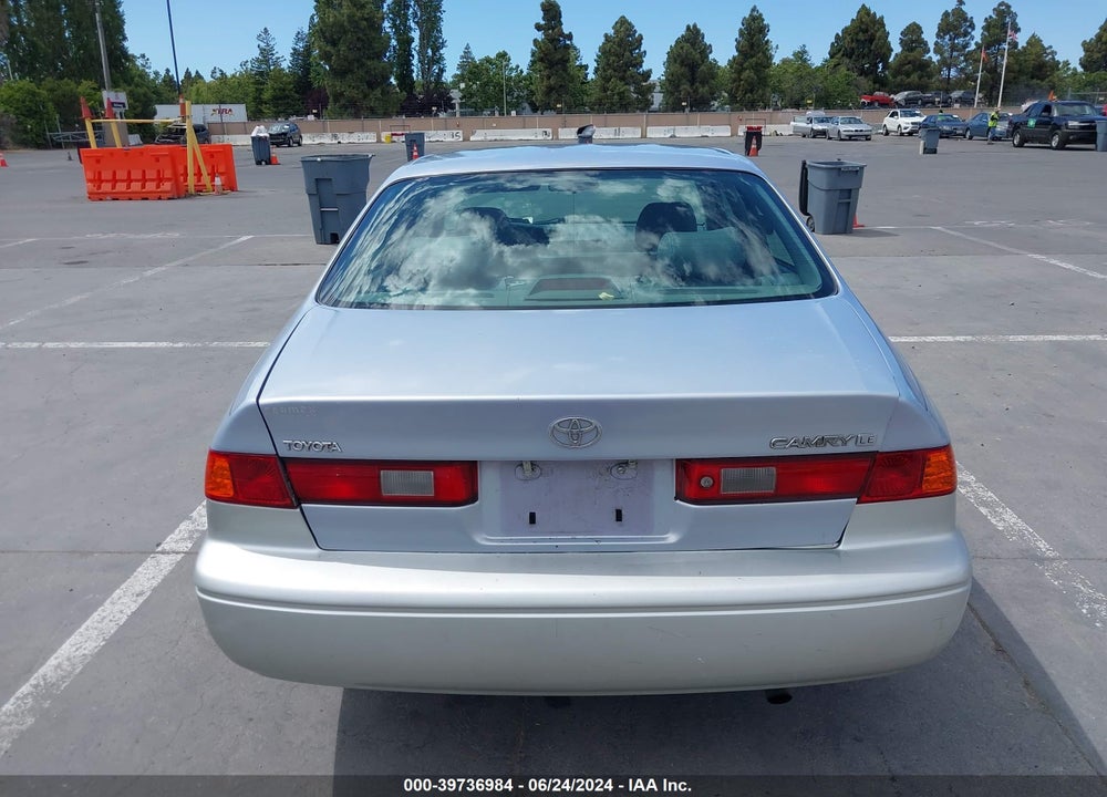 1997 TOYOTA CAMRY LE VIN: 4T1BG22K4VU054847