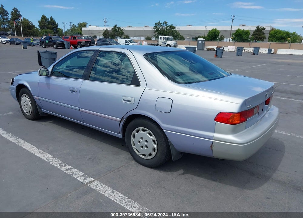 1997 TOYOTA CAMRY LE VIN: 4T1BG22K4VU054847