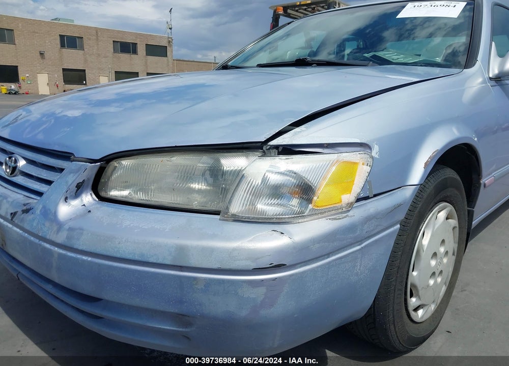 1997 TOYOTA CAMRY LE VIN: 4T1BG22K4VU054847