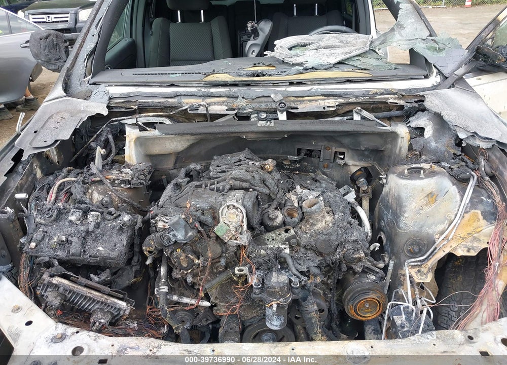 2018 JEEP GRAND CHEROKEE VIN: 1C4RJFAG1JC163176