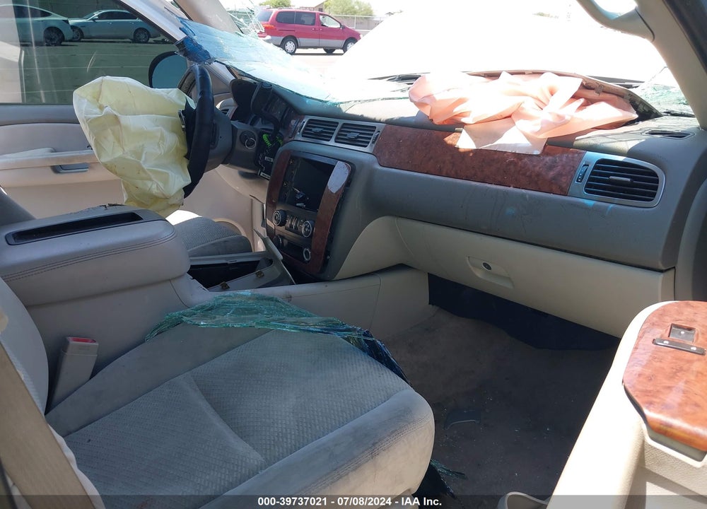 2007 CHEVROLET SUBURBAN 1500 LT VIN: 3GNFK16317G240702