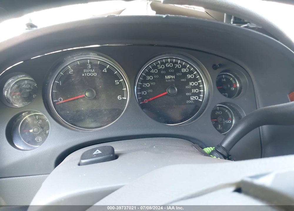 2007 CHEVROLET SUBURBAN 1500 LT VIN: 3GNFK16317G240702