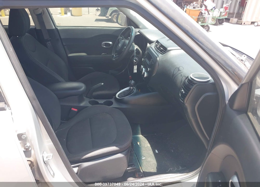2015 KIA SOUL VIN: KNDJN2A21F7772153
