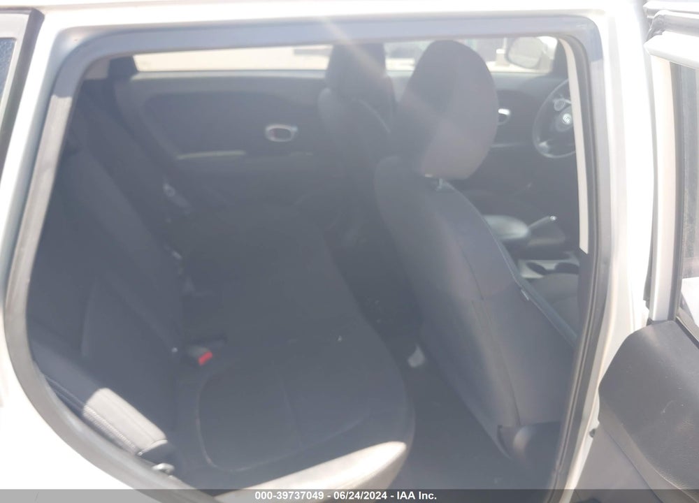 2015 KIA SOUL VIN: KNDJN2A21F7772153